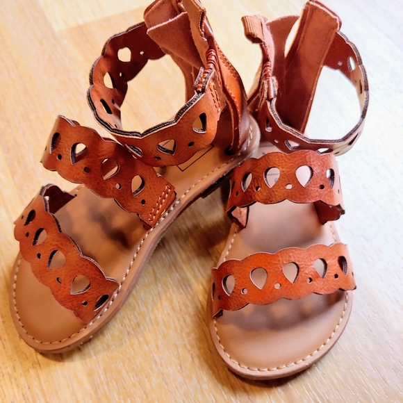 GAP Other - Gap brown cutout sandals